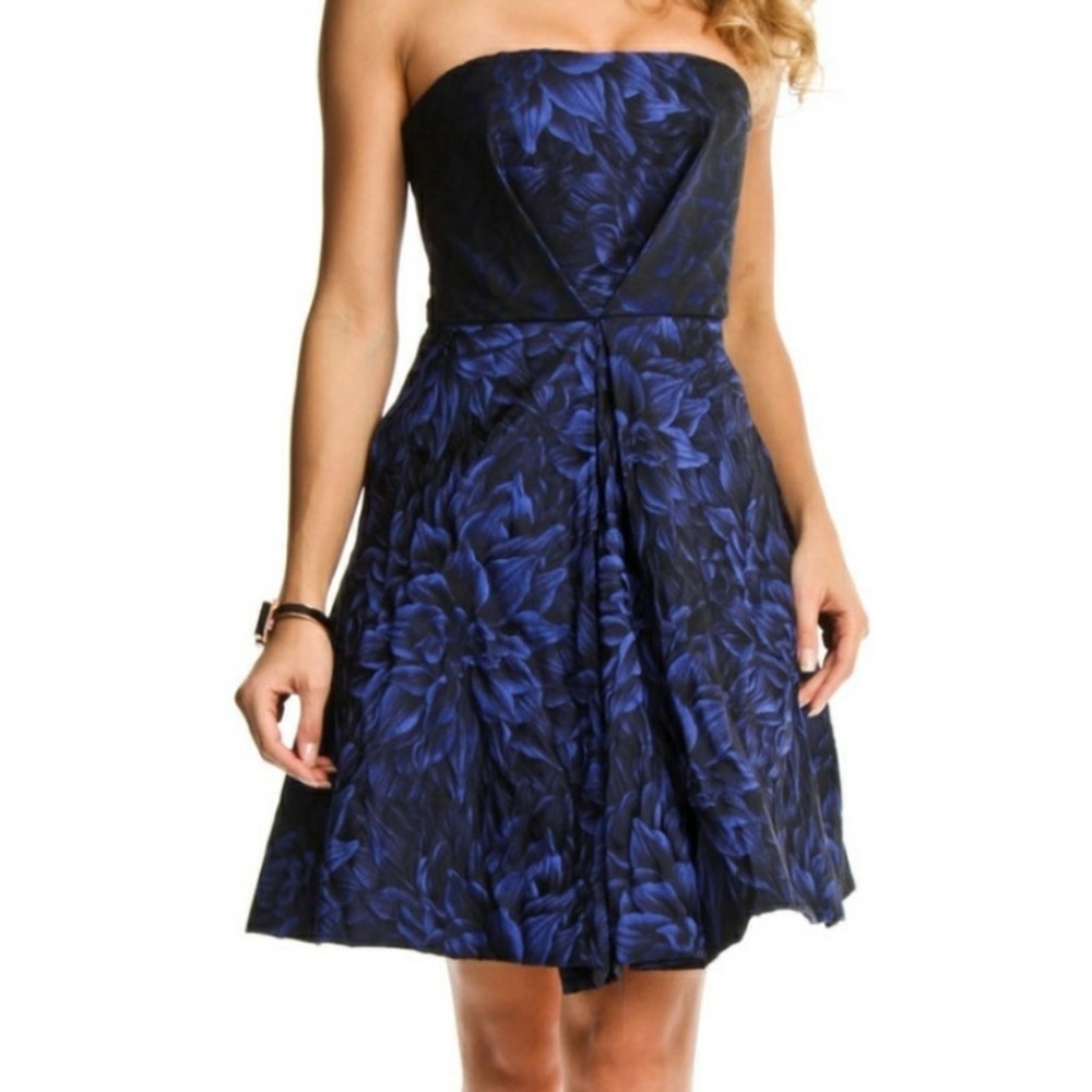 MONIQUE LHUILLIER Alyssa Strapless Jacquard Floral Flare  Dress
